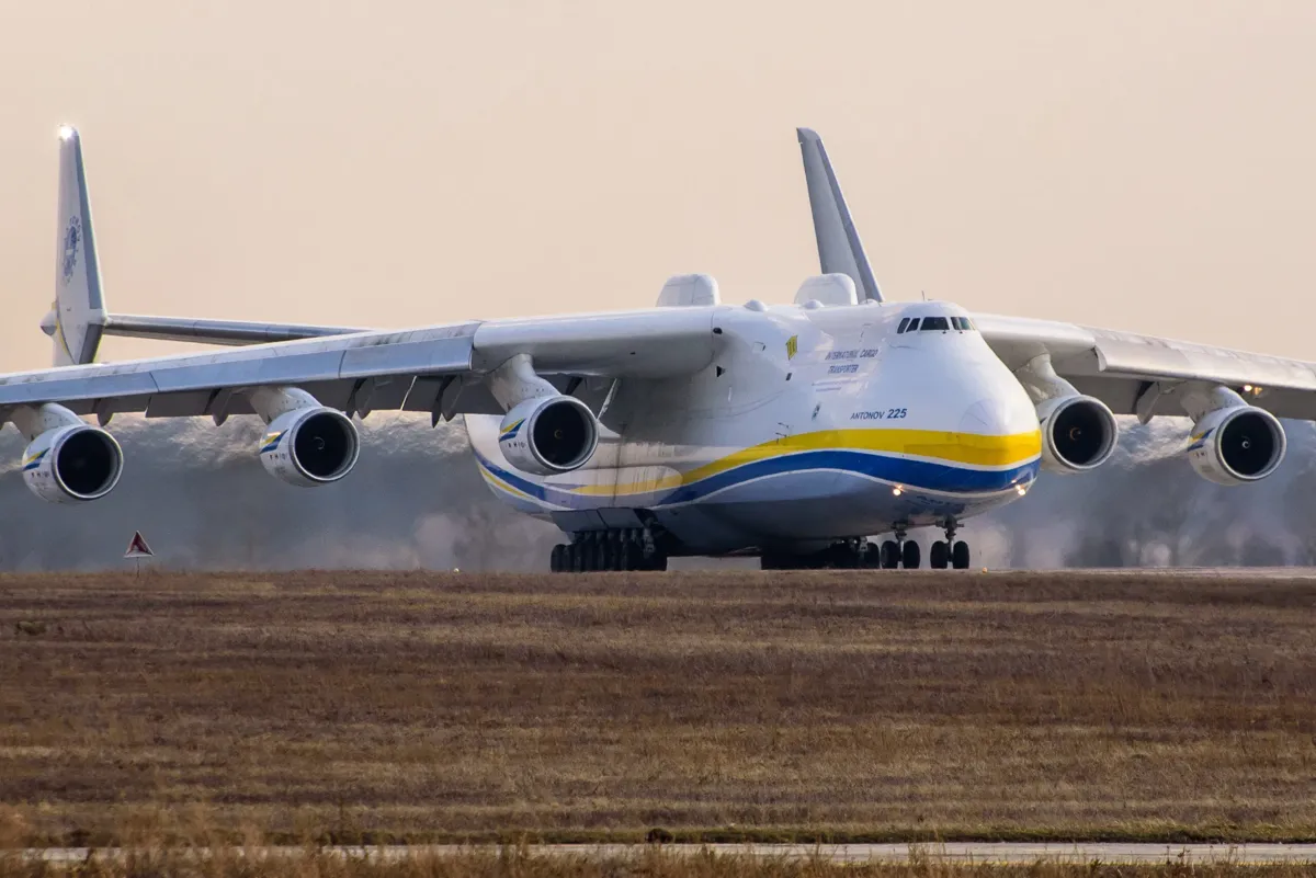 Antonov An-225