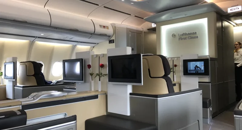 Så lyxigt är det att resa i första klass flyg